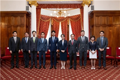 副總統蕭美琴(右5)今天(18日)接見日本自民黨青年局海外研修團。(圖 : 總統府flickr)