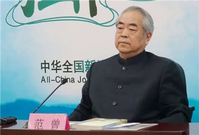 中國知名書畫家范曾。(檔案照)