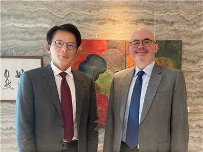 美國在臺協會(AIT)在社群發布貼文表示，AIT處長谷立言27日與民眾黨主席黃國昌會面，(FB/@AIT)