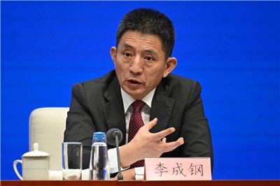 中國商務部國際貿易談判代表兼副部長李成鋼。 (AFP)