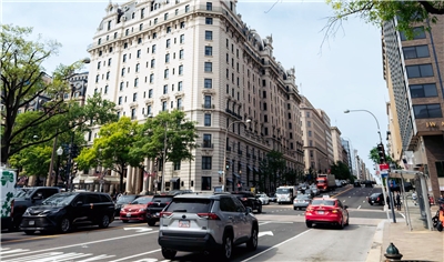 白宮7日宣布，計劃在華盛頓特區(Washington, D.C.)擴大聯邦執法力道，並將聚焦在觀光客眾多的地區及週遭熱門地點。圖為市區資料照。(翻攝自Pexels.com)