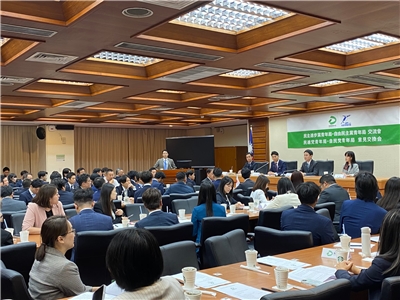 自民黨青年局局長中曾根康隆率團訪問台灣，並於19日與民進黨青年局交流座談。(陳念宜 攝)