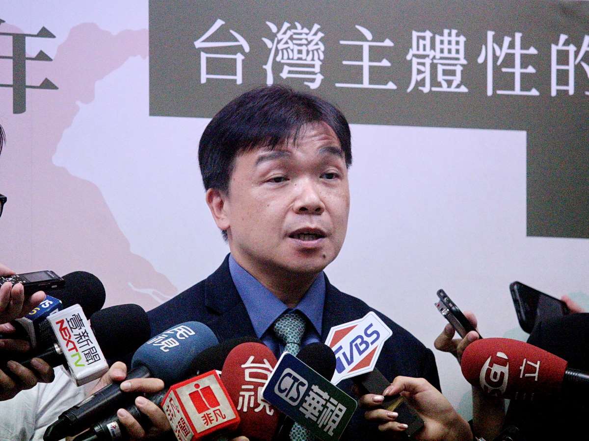 陸委會副主委沈有忠24日在「Yahoo齊有此理」節目專訪中表示，感覺台北市政府與上海距離比較近，跟陸委會的距離卻比較遠 (央廣檔案/記者王照坤 攝)