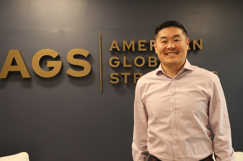 朴雄（Marvin Park）2023年至2024年擔任美國國家安全會議台灣事務主任，2016至2019年期間派駐美國在台協會擔任海軍武官。
