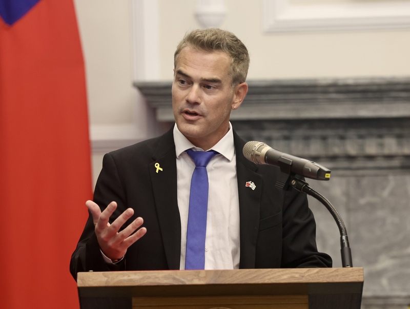 PD
賴總統接見以色列國會友台小組訪團（2）
以色列國會友台小組主席杜伯斯基（Boaz 
Toporovsky）（圖）率團訪台，16日拜會總統賴清
德，杜伯斯基致詞時將以色列國會的共同宣言呈遞給
賴總統，重申對民主台灣在國際場域的支持。
中央社記者張皓安攝　114年9月16日
