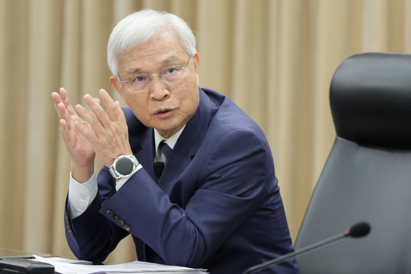 中央銀行18日舉行第3季理監事會，央行總裁楊金龍會後主持記者會說明會議結果，決議利率「連
6凍」。
