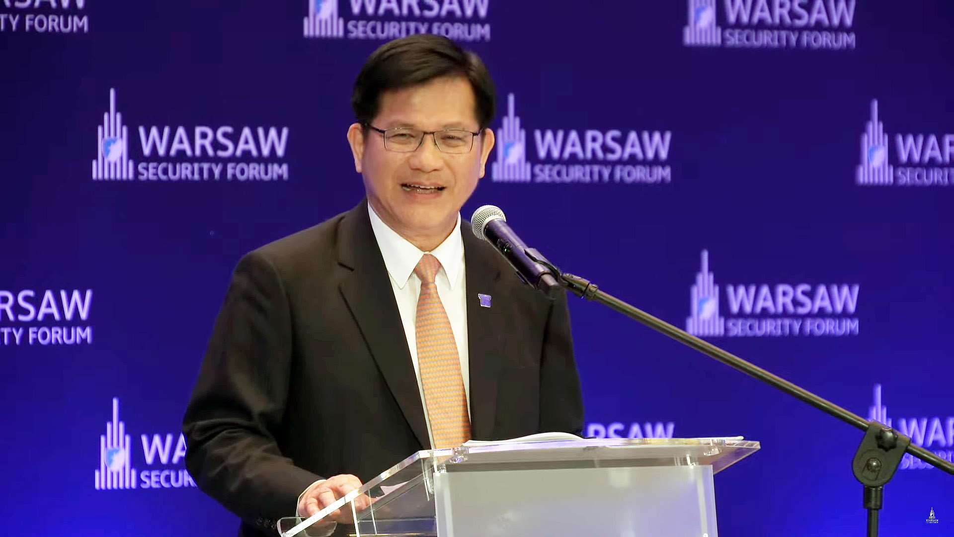外交部長林佳龍29日出席華沙安全論壇(WSF)並發表演說。(翻攝Warsaw Security Forum YouTube)