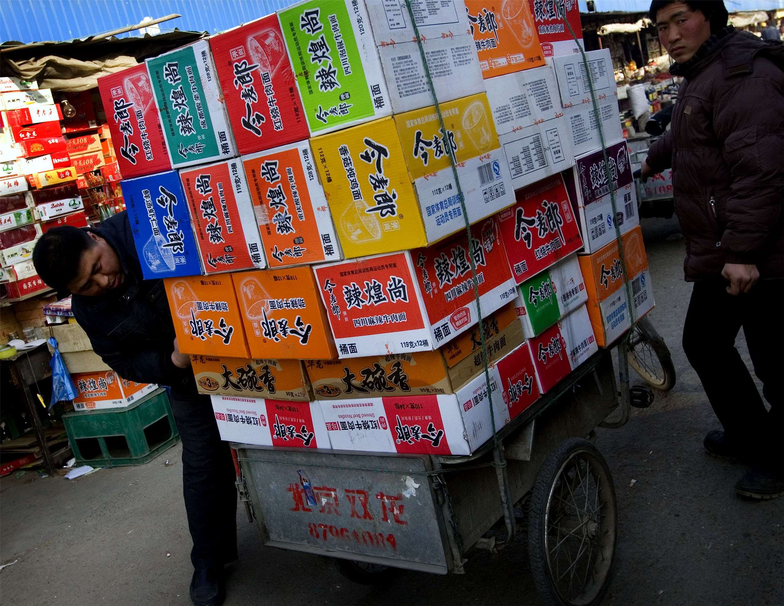 中國泡麵銷量持續下滑。資料照。(美聯社/達志影像)