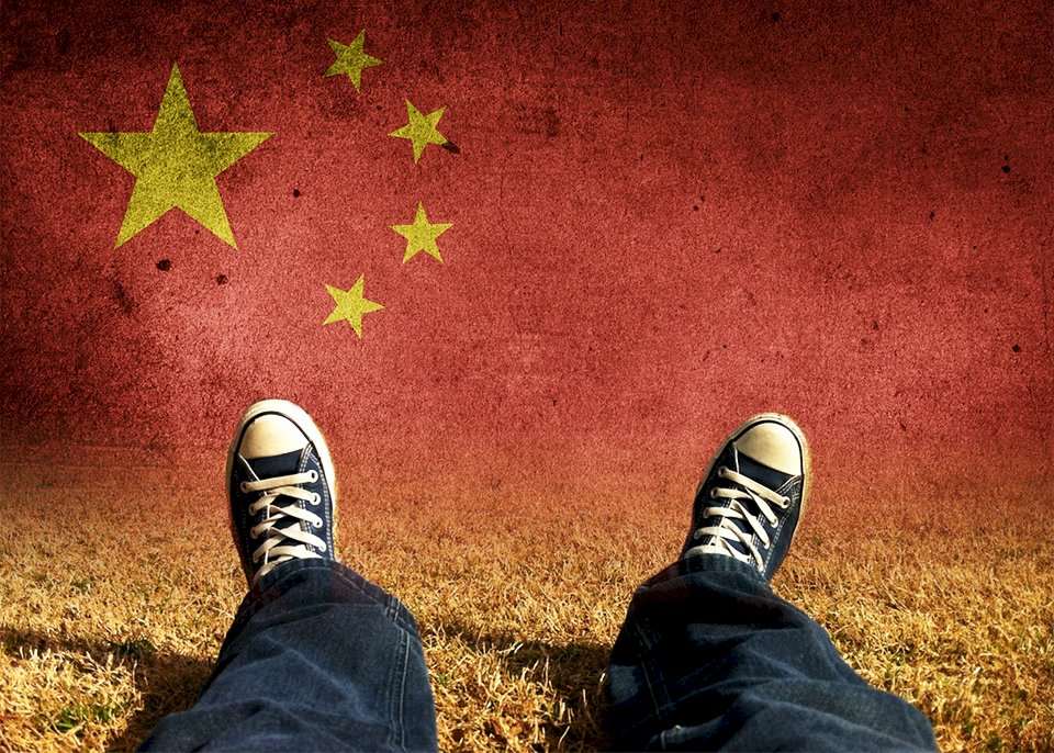 「躺平」不是革命，但卻是一種「去參與化」。(示意圖/Unsplash)