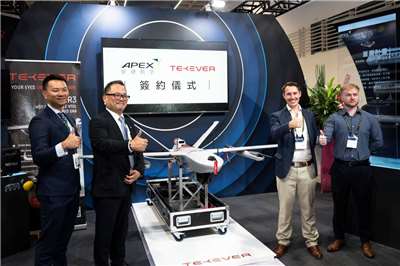 安捷航空18日與英國AI無人機大廠TEKEVER簽定合作協議，引進在烏俄戰場有實戰經驗的AR3型系列無人機，打造更完備的情監偵能力。(楊仁翔 攝)