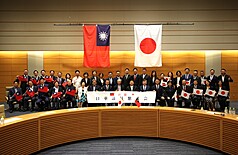 國民黨立法院黨團總召傅崐萁率黨籍立委訪日，4日與日華懇談會會長古屋圭司、幹事長萩生田光一等議員會談，交流場面熱絡。
