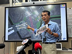 台北市交通局交工處28日表示，雖然30日才是上班日，29日仍休假、車流較少，仍提醒用路人依新標誌、標線行駛。圖為台北市交通局長謝銘鴻。