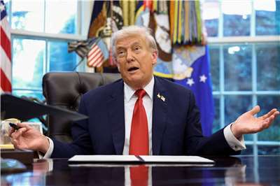 美國總統川普(Donald Trump)在白宮橢圓形辦公室發表談話。(路透社/達志影像)