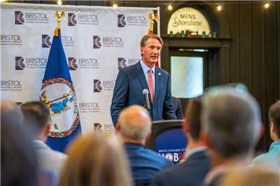 美國維吉尼亞州州長楊金(Glenn Youngkin)。(FB@GlennYoungkin)