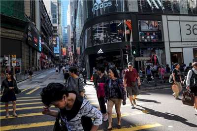 圖為香港中環一處商圈。資料照。