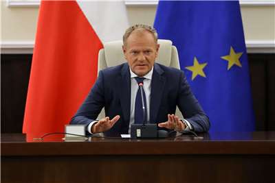 波蘭總理圖斯克(Donald Tusk)10日在華沙總理府召開緊急會議。