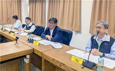 台電公司20日召開記者會說明興達電廠新2號機火警原因，初步認定是承攬商未使用正確規格的墊片導致。 (圖：中央社)