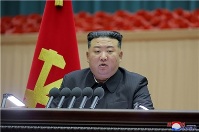 北韓領導人金正恩（圖）1日搭乘火車從平壤出發，前往中國參加93大閱兵儀式，這是金正恩首次參加大型的多邊外交活動。(路透社/達志影像)