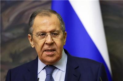 印尼「羅盤報」(Kompas)3日報導，俄羅斯外長拉夫羅夫(Sergei Lavrov)在受訪時表示，莫斯科期待與烏克蘭持續談判，但必須承認「新的領土現實」，並建立新的安全保障體系。資料照。(美聯社/達志影像)