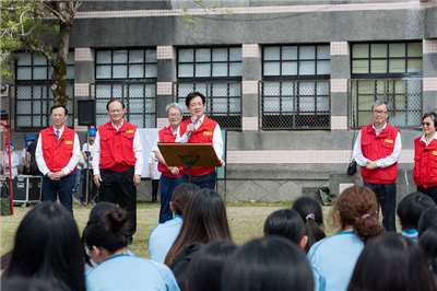 配合「國家防災日」演練，賴清德總統(圖)19日前往宜蘭蘭陽女中視察大規模震災疏散及應變，有學生將與總統合影照片貼上網路，卻遭網友嘲諷，因而提告。(總統府提供)