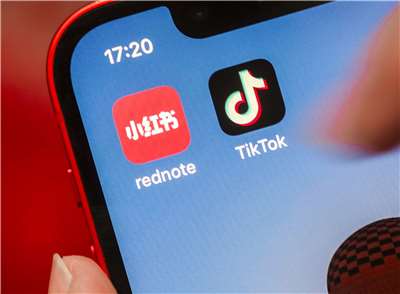 小紅書、抖音App。