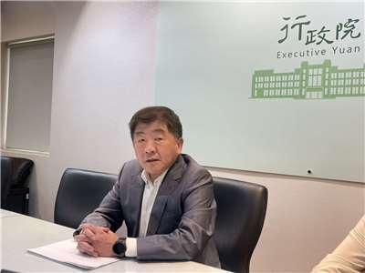 行政院政務委員陳時中3日受訪提到，政府將針對居住議題推出4項新政。(鄭佑漢 攝)