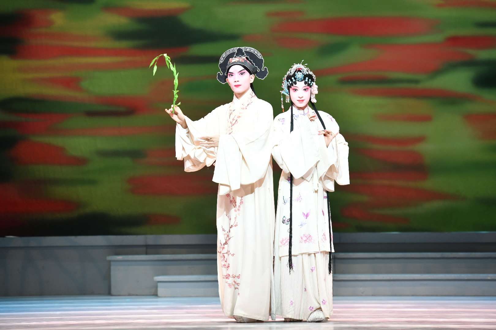 校園青春版《牡丹亭》1月15日在台北城市舞台演出。(許培宏 攝／群動藝術提供)