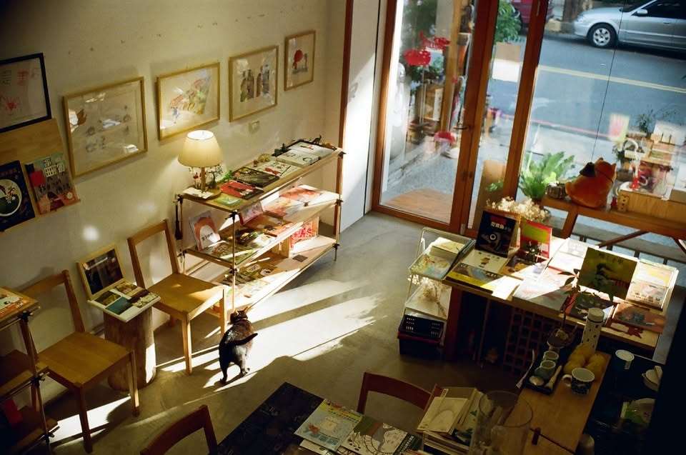 台中晨熹社 Asahikari 繪本書店