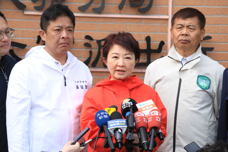 台中市長盧秀燕(中)。資料照片。(中央社)