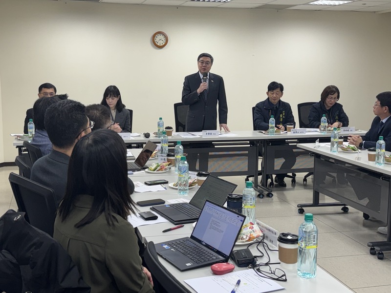 行政院長卓榮泰23日出席台南市安南區南台灣創新園區汽車產業座談會。