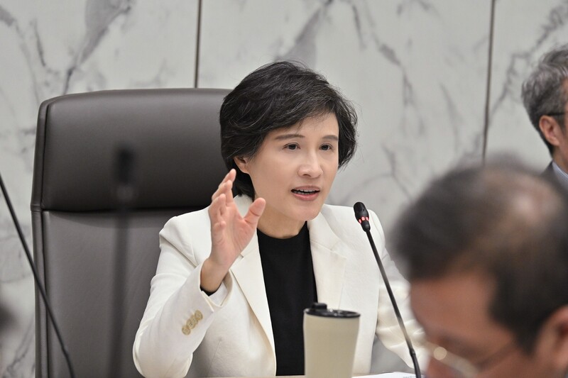 行政院24日指出，行政院副院長鄭麗君23日主持「研商『無人載具產業發展及管理機制』115年第1次專案會議」時說明，台灣無人機產業，已成民主陣營中具高度信賴性的關鍵供應鏈夥伴。（行政院提供） 