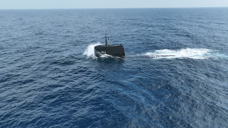 台船表示，國造潛艦海鯤號30日仍持續執行淺水潛航
測試項目，均順利完成預設目標，同時將依程序書，
循序執行各表定項目，以驗證全艦功能、性能。（台
船提供）
