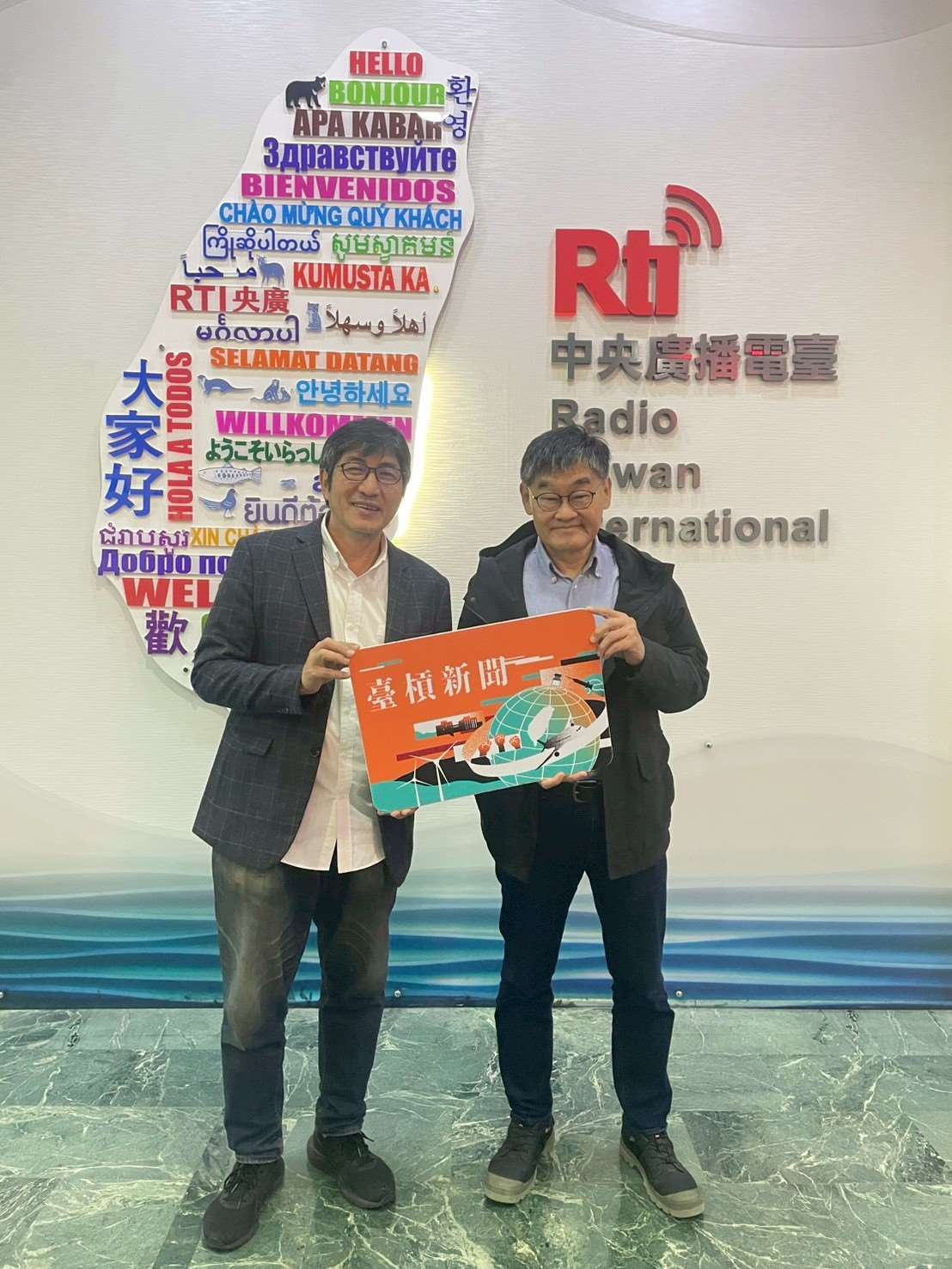 當滑手機成為日常，閱讀還剩多少空間？-節目-Rti 中央廣播電臺