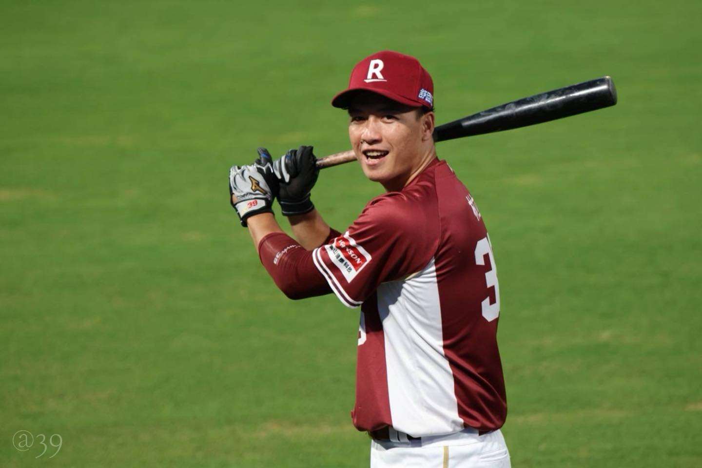 12強國手林立在舊傷考量下確定不參戰世界棒球經典賽。(FB@Rakuten Monkeys #39林立)