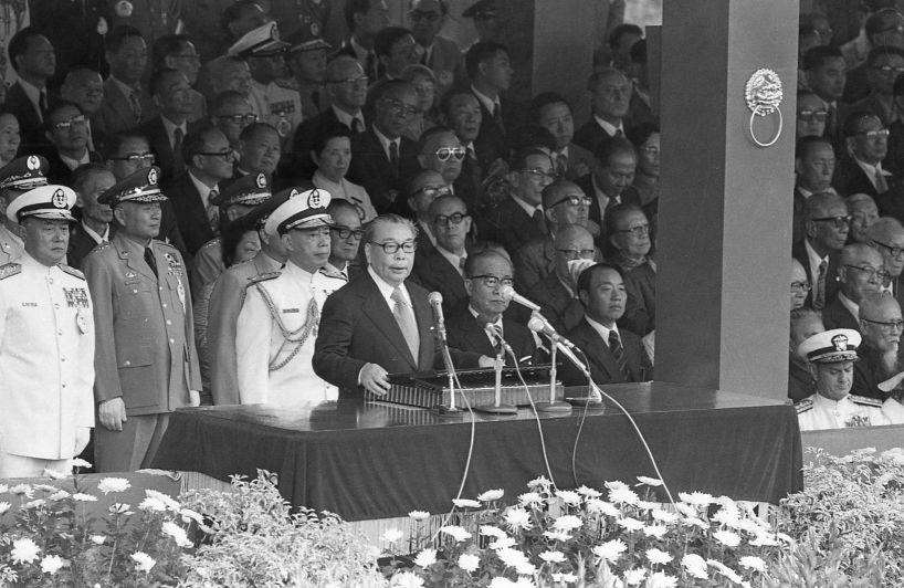 蔣經國校閱1978年國慶閱兵。(資料照/維基百科)