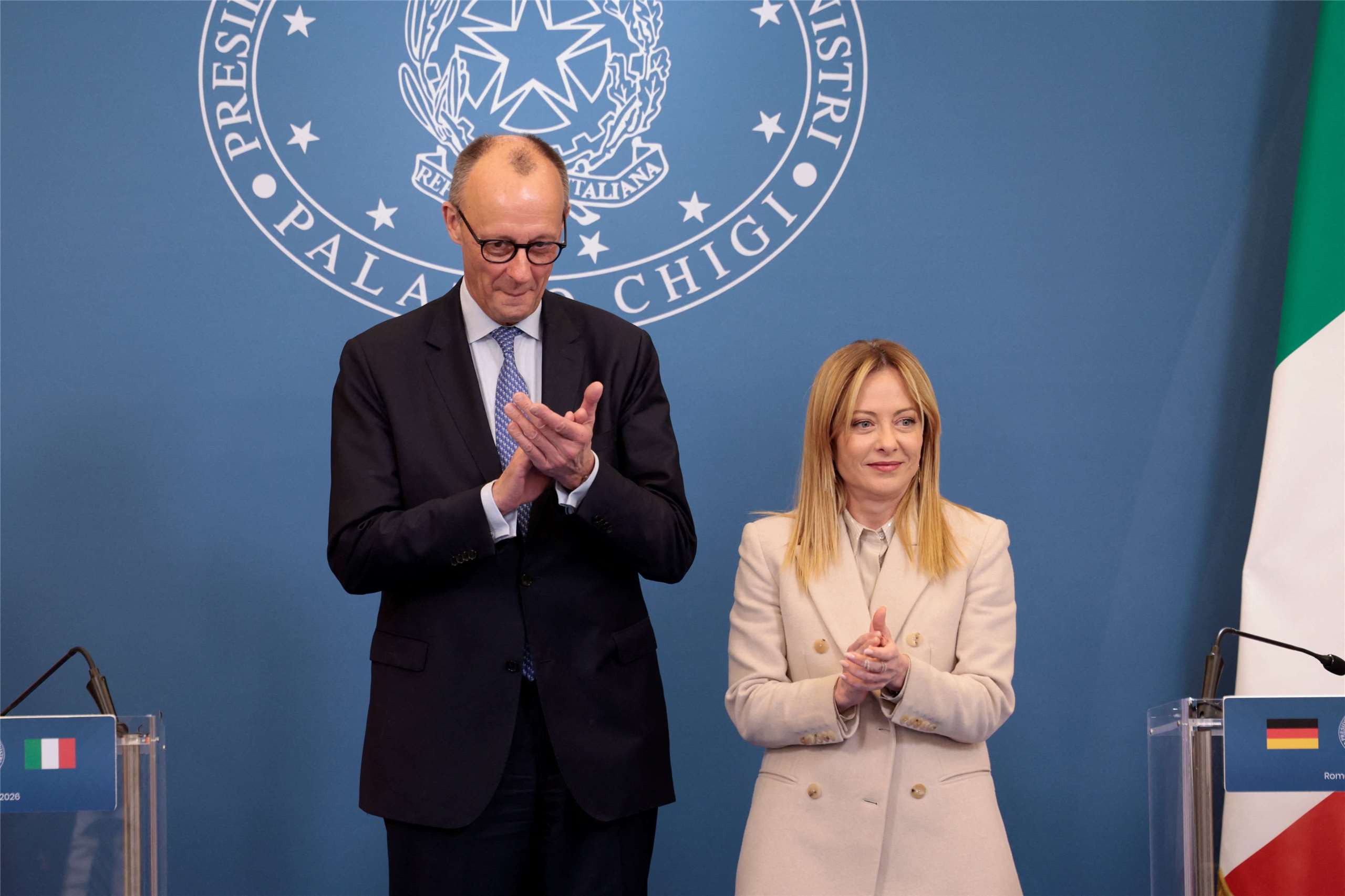 德國總理梅爾茨(Friedrich Merz)今天(23日)訪問羅馬，與義大利總理梅洛尼(Giorgia Meloni)舉行元首峰會。(路透社/達志影像)