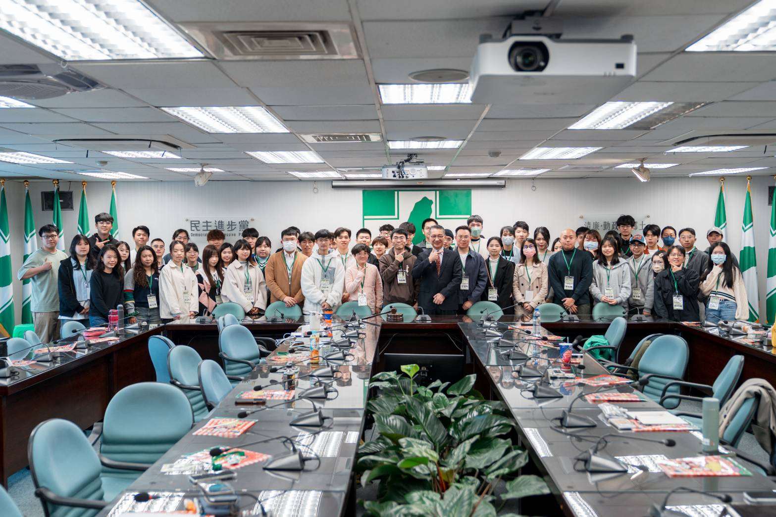 民進黨青年部今天(30日)舉辦為期兩天的「2026春季破浪培力營」，提前儲備年底2026年九合一選戰幕僚人才。(圖：民進黨提供)