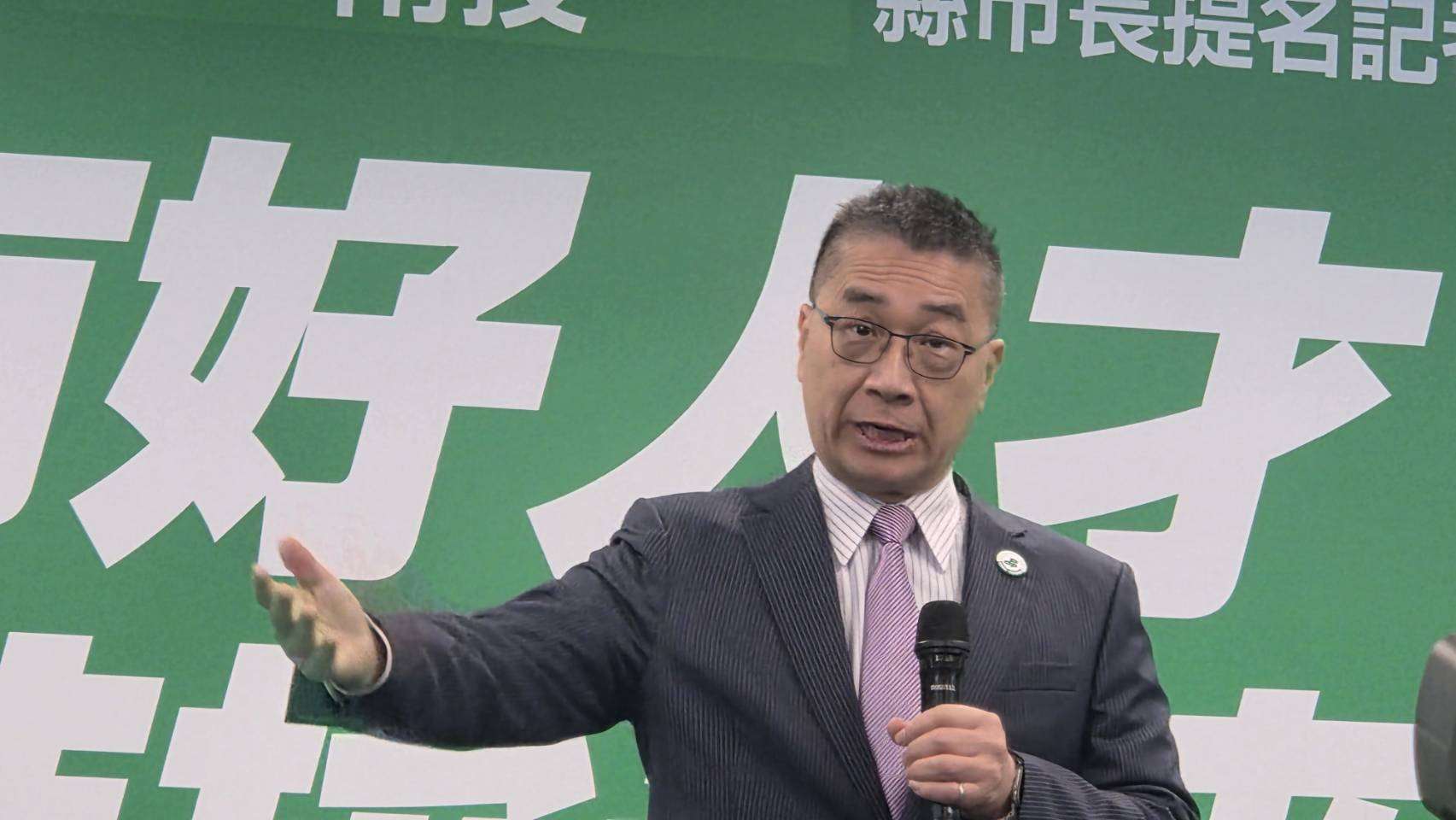 民進黨秘書長徐國勇14日表示，民進黨正評估台北市長提名人選，有可能在農曆年前完成提名。(劉玉秋 攝)