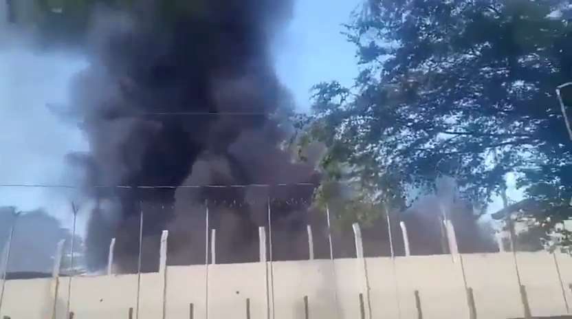 中美洲國家瓜地馬拉3座監獄發生囚犯暴動，至少46名人質遭到挾持。(X@CartelWatchNet)