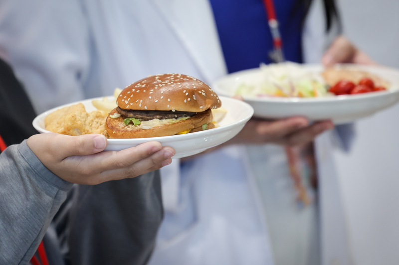 兒童的餐桌怎麼了？！誰來把關？