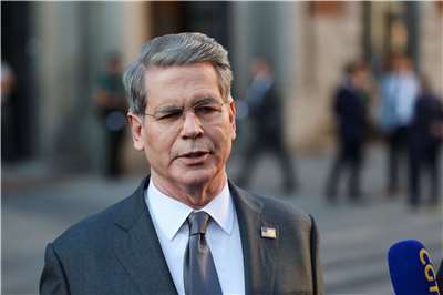 美國財政部長貝森特(Scott Bessent)表示，12日在華府舉行的G7財政部長會議將邀澳洲與印度等國參加，並討論關鍵礦產問題。