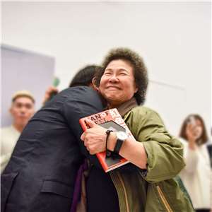 總統府秘書長潘孟安也透過臉書發文表示，這段期間，陳菊因為身體不適而請假，卻遭受到無數無情的抹黑及政治口水，他感到萬分不捨。(圖 : 潘孟安臉書)