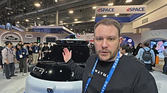 Waymo產品公關經理波奈里在CES向中央社表示，新車透過減少感測器來實現系統成本降低。