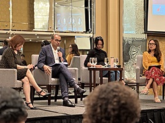 氣候議題倡議組織AlterCOP 20日在新加坡舉辦論壇，聚焦全球氣候等議題。新加坡教育部兼永續發展與環境部高級政務部長普杰立（左2）出席。(圖：中央社)