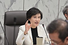 行政院24日指出，行政院副院長鄭麗君23日主持「研商『無人載具產業發展及管理機制』115年第1次專案會議」時說明，台灣無人機產業，已成民主陣營中具高度信賴性的關鍵供應鏈夥伴。（行政院提供） 