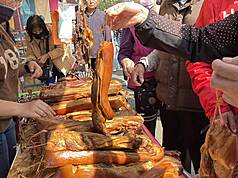 台南眷村年貨嘉年華23日起連續3天在永康區熱鬧登場。
（台南市政府提供）

