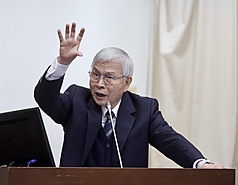 中央銀行總裁楊金龍。