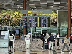 印度出現立百病毒病例後，新加坡加強防疫措施，包含機場將設置體溫篩檢站強化防疫工作。圖為新加坡樟宜機場一隅。
