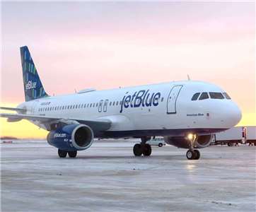 逮捕馬杜洛行動加勒比海空域關閉，美國航空公司取消逾百航班。圖為捷藍航空(JetBlue Airways)。 (圖:X@JetBlue)