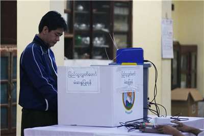 緬甸11日進行第二階段投票。 